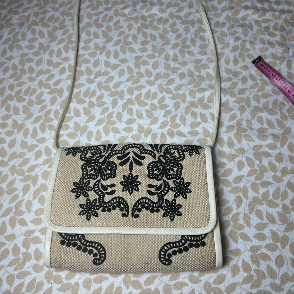 Isabella Fiore Cream Canvas With Black Embroidery Floral Flap‎ Crossbody Purse